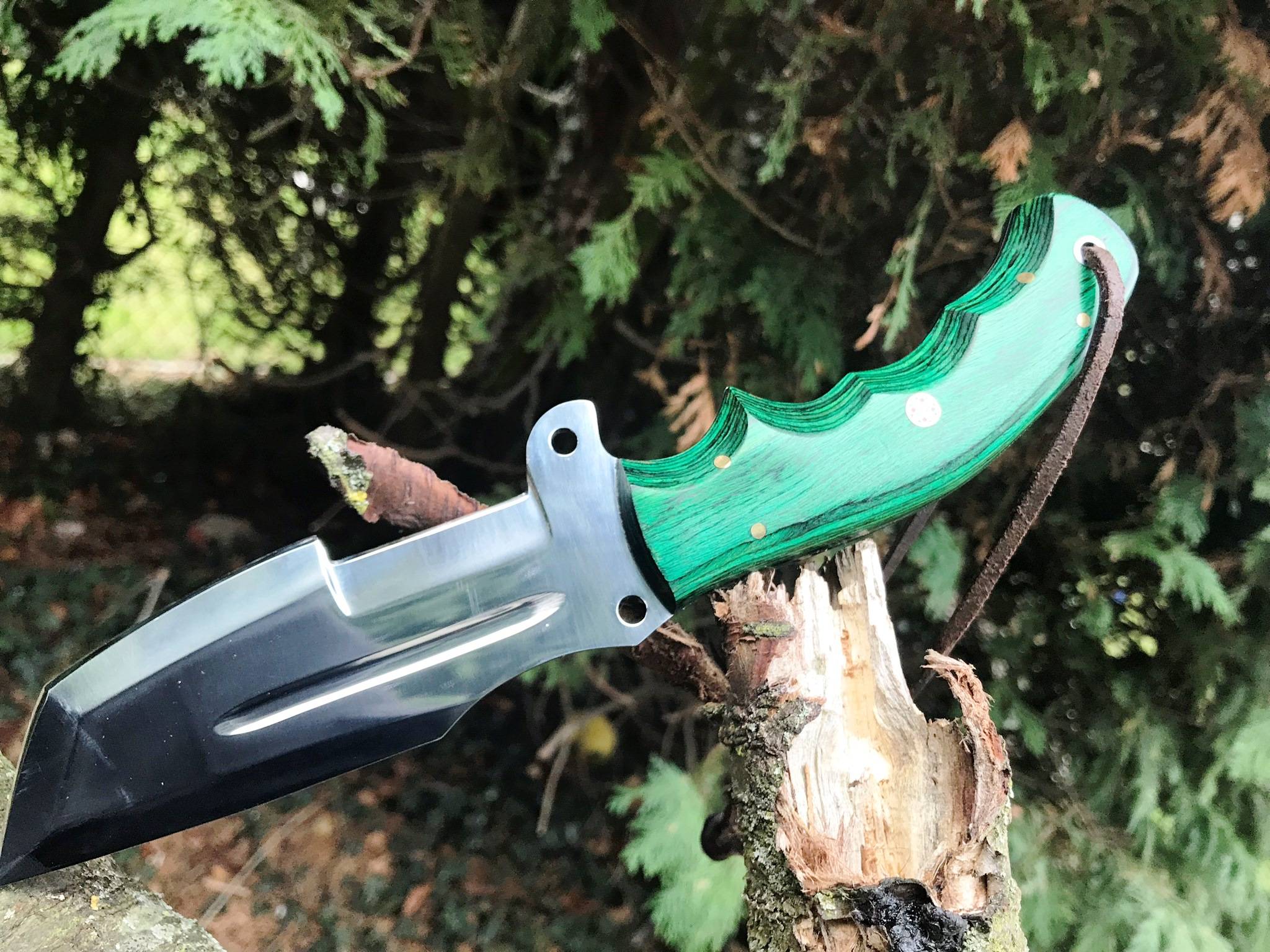 Full Tang tracker Knife with D2 Steel blade and Micarta Handle