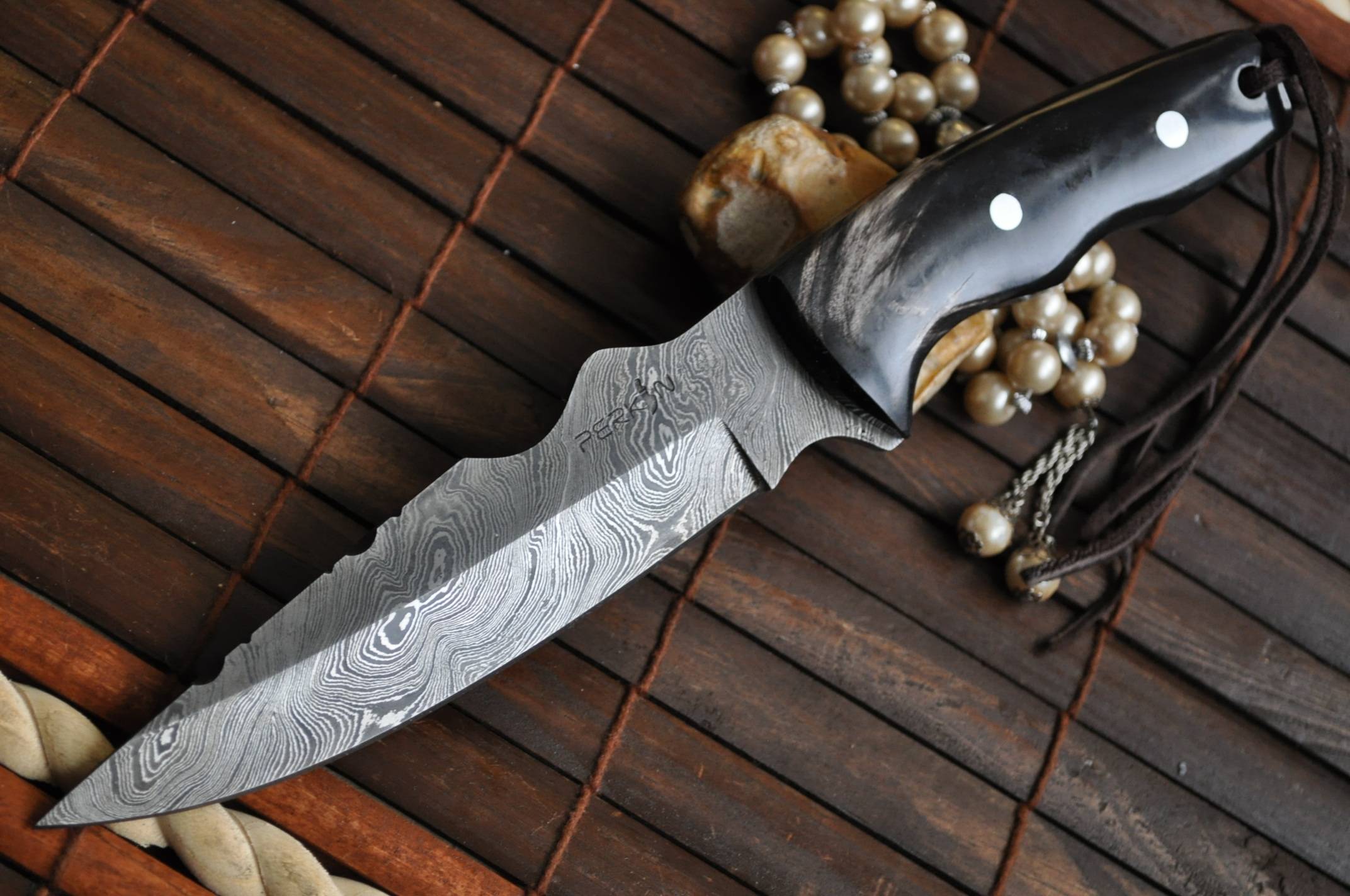 Handmade Damascus steel hunting knife bushcraft knife with sheath