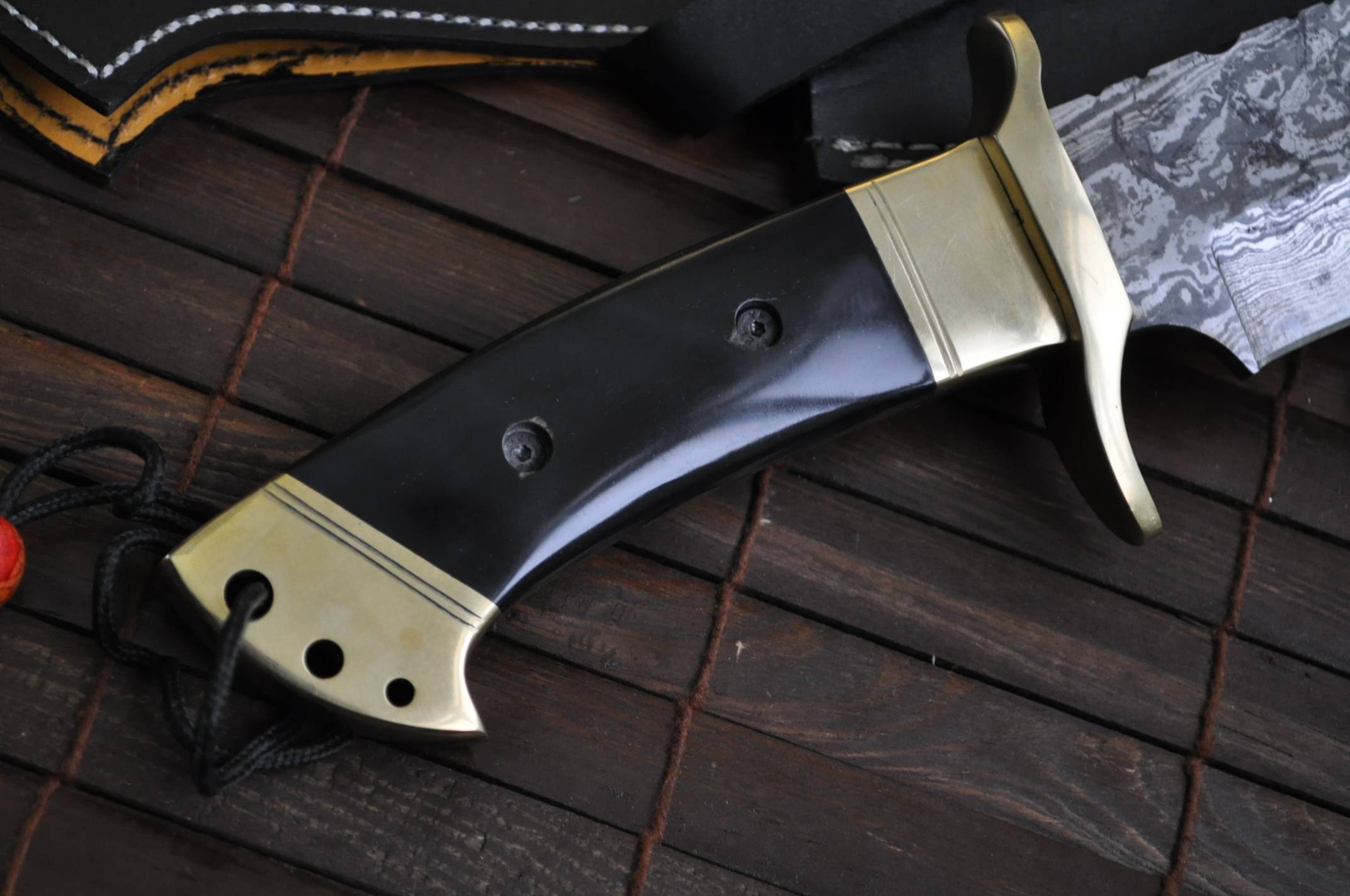 Damascus steel hunting fixed blade bowie knife with sheath