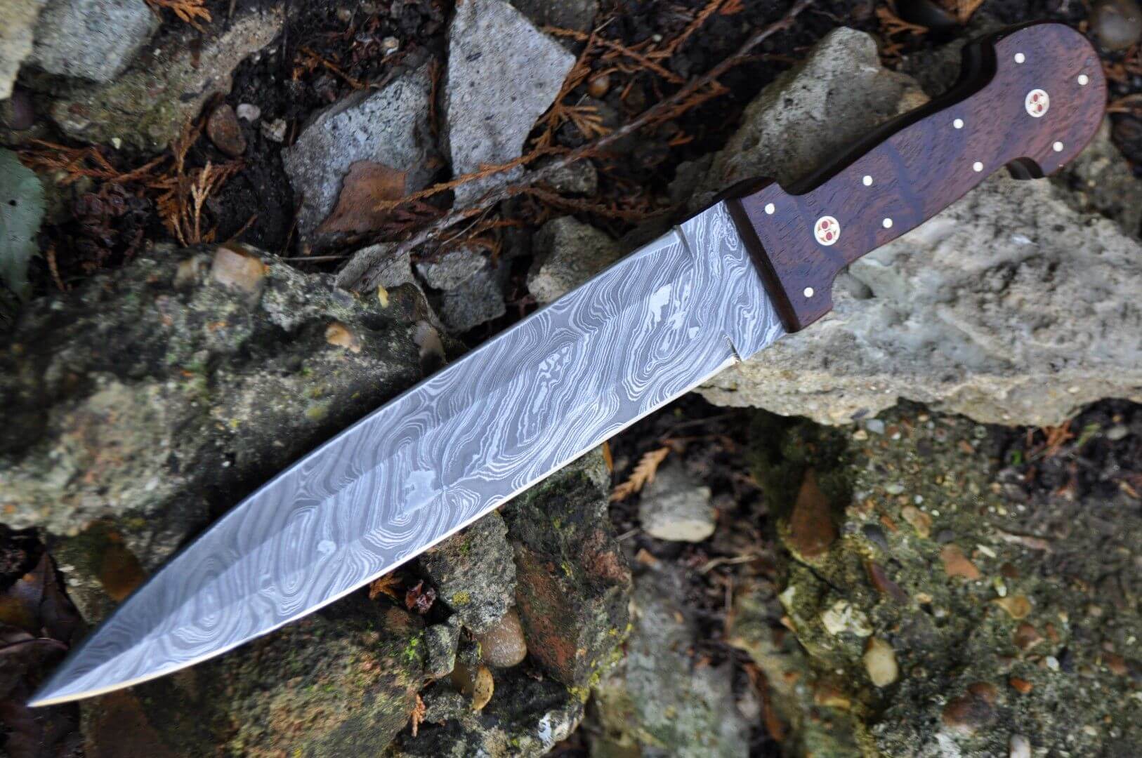 Handcrafted Damascus Hunting Knife Double Edge - Beautiful Handle