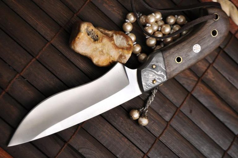 Handmade 440c Steel Hunting Knife with Burl Wood Damascus Bolster