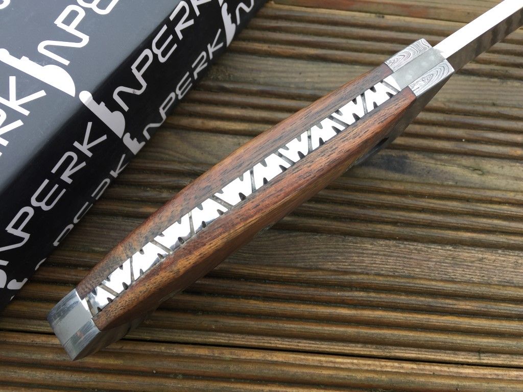 Handmade Hunting Knife with D2 Tool Steel